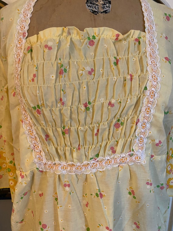 Vintage Topwear Italian Style pale yellow nightgo… - image 2