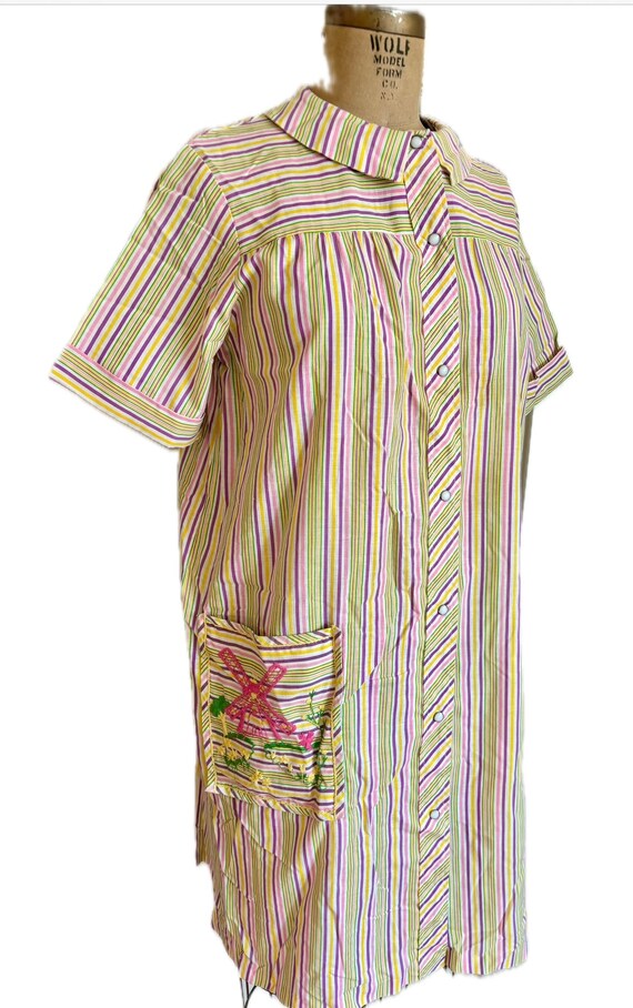 Rainbow striped housedress housecoat vintage wind… - image 1
