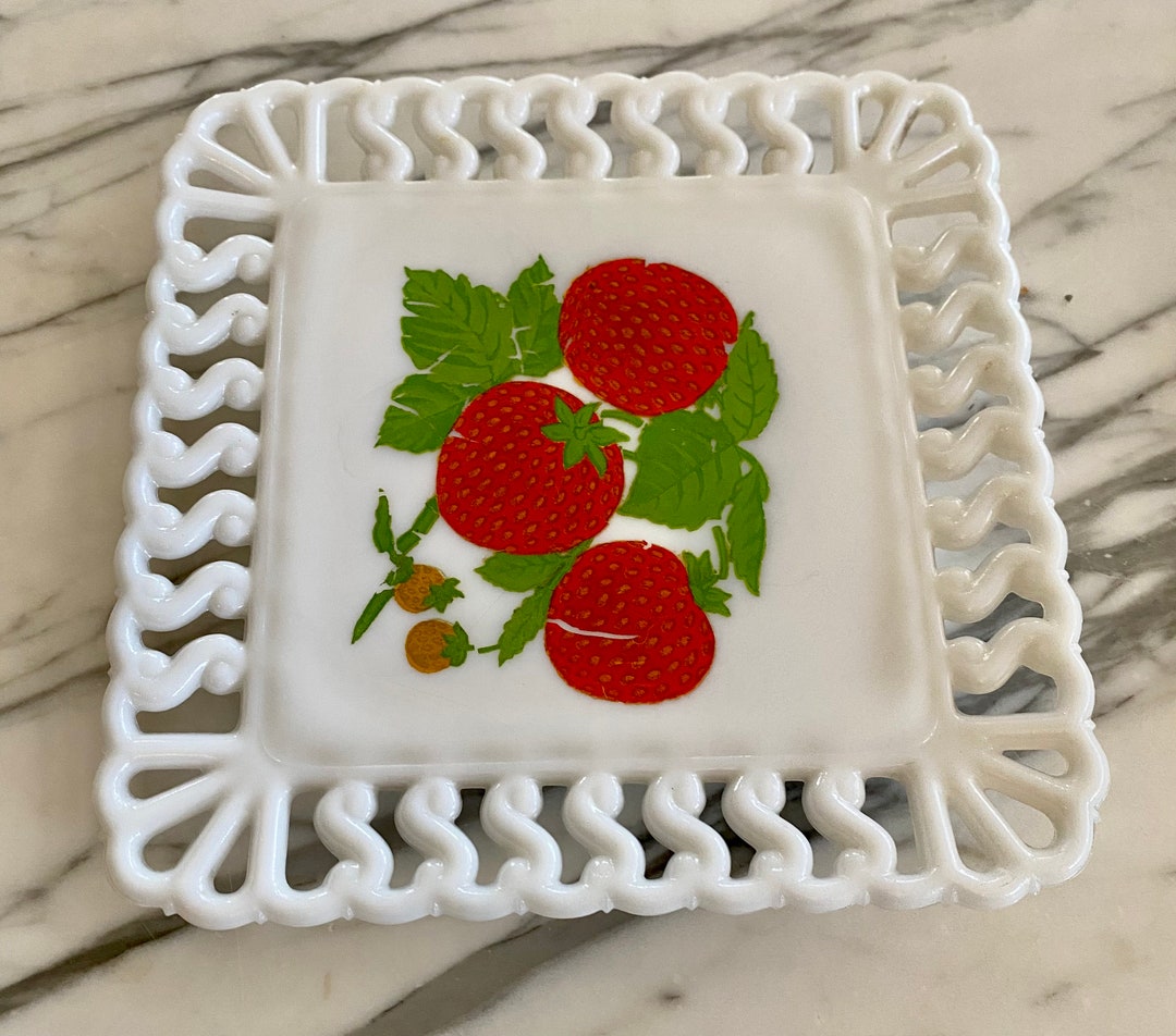Vintage Mid Century Westmoreland Milk Glass Plate With Strawberries