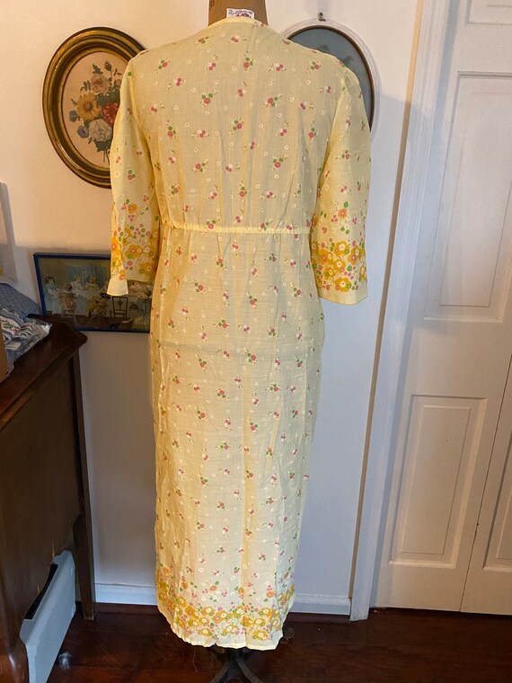 Vintage Topwear Italian Style pale yellow nightgo… - image 7