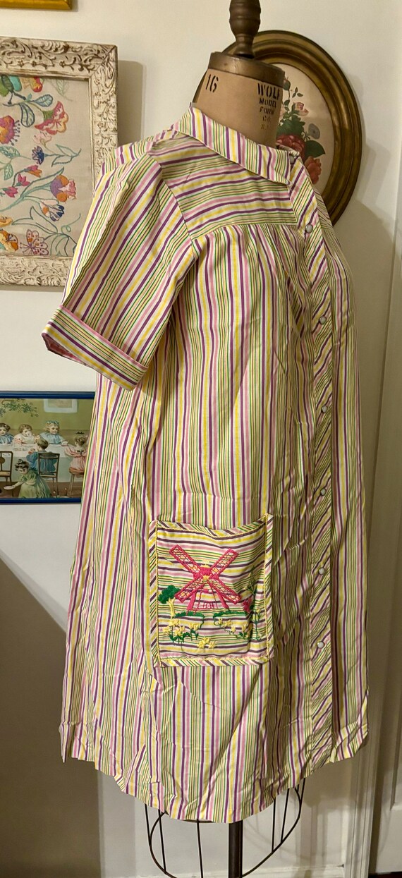 Rainbow striped housedress housecoat vintage wind… - image 7