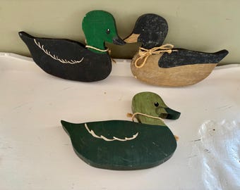 Vtg rustic country ducks primitive decor Choice of color