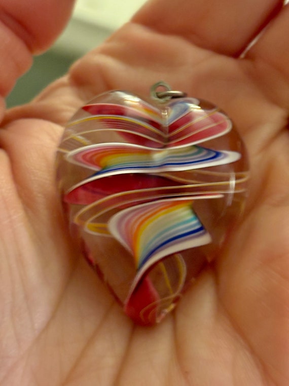 Stunning vintage 90s Murano rainbow glass heart s… - image 6