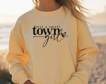 Comfort Colors Crewneck Sweatshirt, beach sweatshirt, trendy sweatshirt,gift for her,womens sweatshirts,oversized sweatshirt,Small Town Girl
