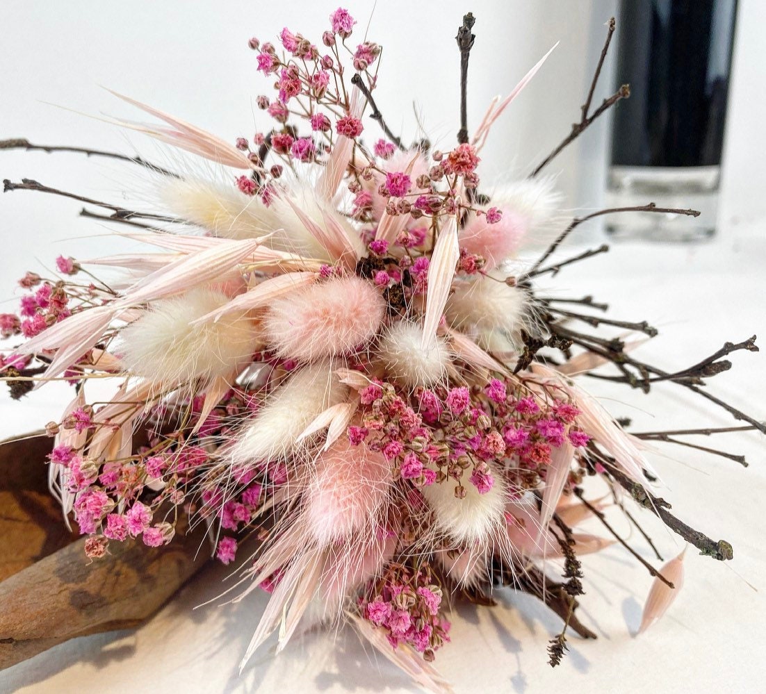 Natural Pink Bunny Tail Dry Flowers Bundle Pink Flower -   Dried  flowers, Dried flower bouquet, How to preserve flowers