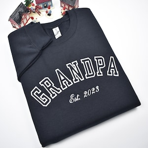 Custom Embroidered Sweatshirt, Name On Sleeve With Heart, Grandpa Shirt With Date, Daddy Est Year Shirt, Gift For New Dad, Father&#39;s Day Gift