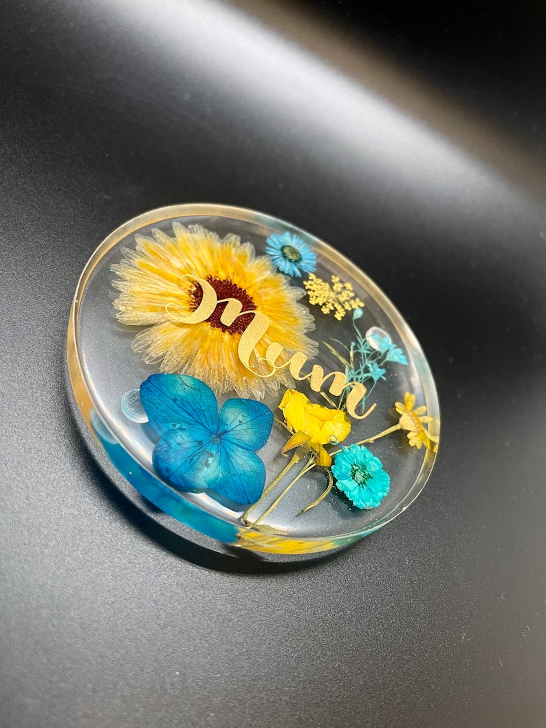 Handmade Resin Coaster: Dried Flowers, Mum/Nan Gift Mum custom