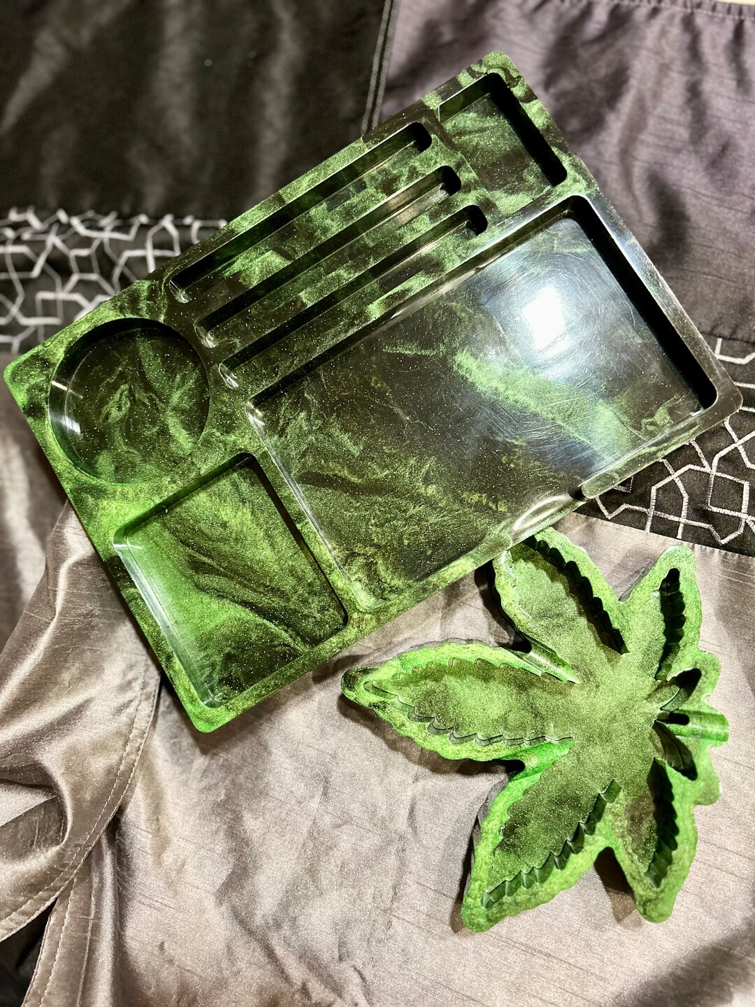 Black and Green Rolling Tray & Leaf Ash Tray Resin Rolling Tray Resin