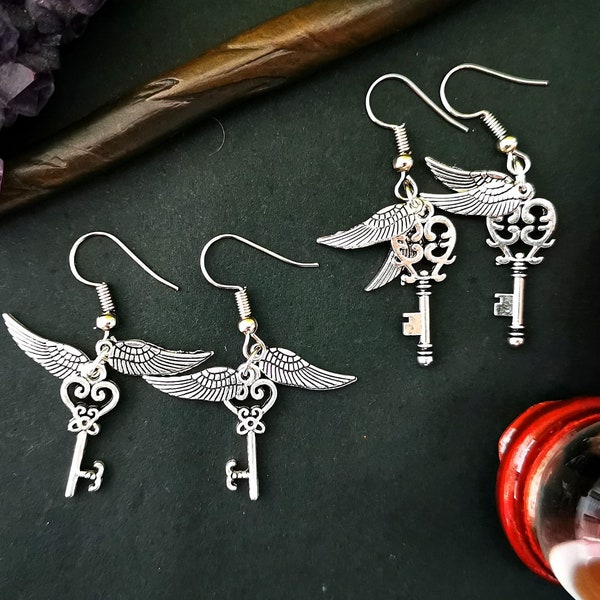 Ohrringe FLIEGENDER SCHLÜSSEL Harry Potter Hogwarts Silber Key Wings