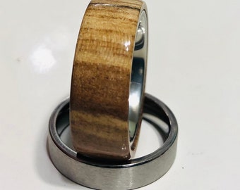 Wood Ring made from Spalted Maple wood- Size 8.5, Handmade Men's or Ladies Women's Wedding Band, Wooden Ring, Unique Wood Ring, Jewelry