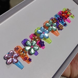 3D flowers Jelly Press On Nails | Nails with flower crystals | Trippy Glue On Nails | Unique nails for event | Crazy  Fake false Nails