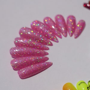 Pink Glitter press On Nails | Sparkle nails | Summer false nails | Luxury nails | Stiletto Pressons | Apres gel nails, Trendy reusable nails