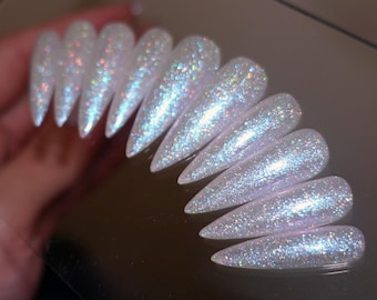 Holographische Glitter drücken Sie auf den Nägeln | Glitzer Perlenkleber auf Nägeln | Urlaub falsche Nägel | extra Kurze Mandel Stiletto Pressons milchig weiß
