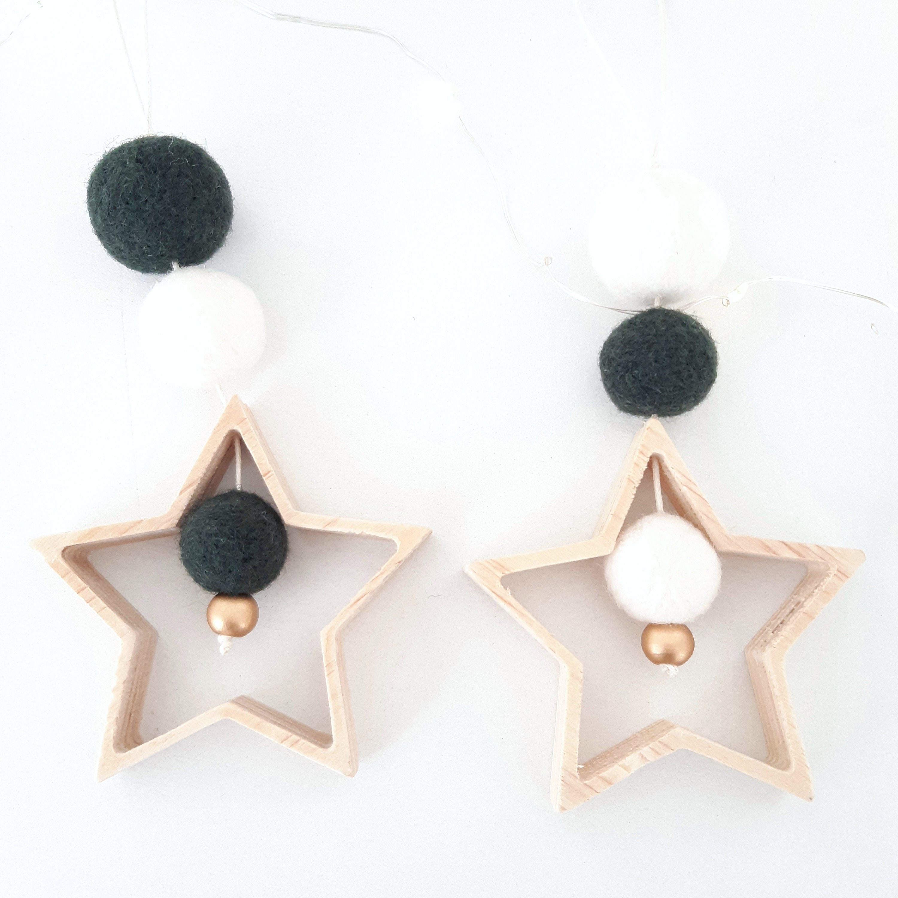 2 Suspensions Etoiles et Perles Feutrées