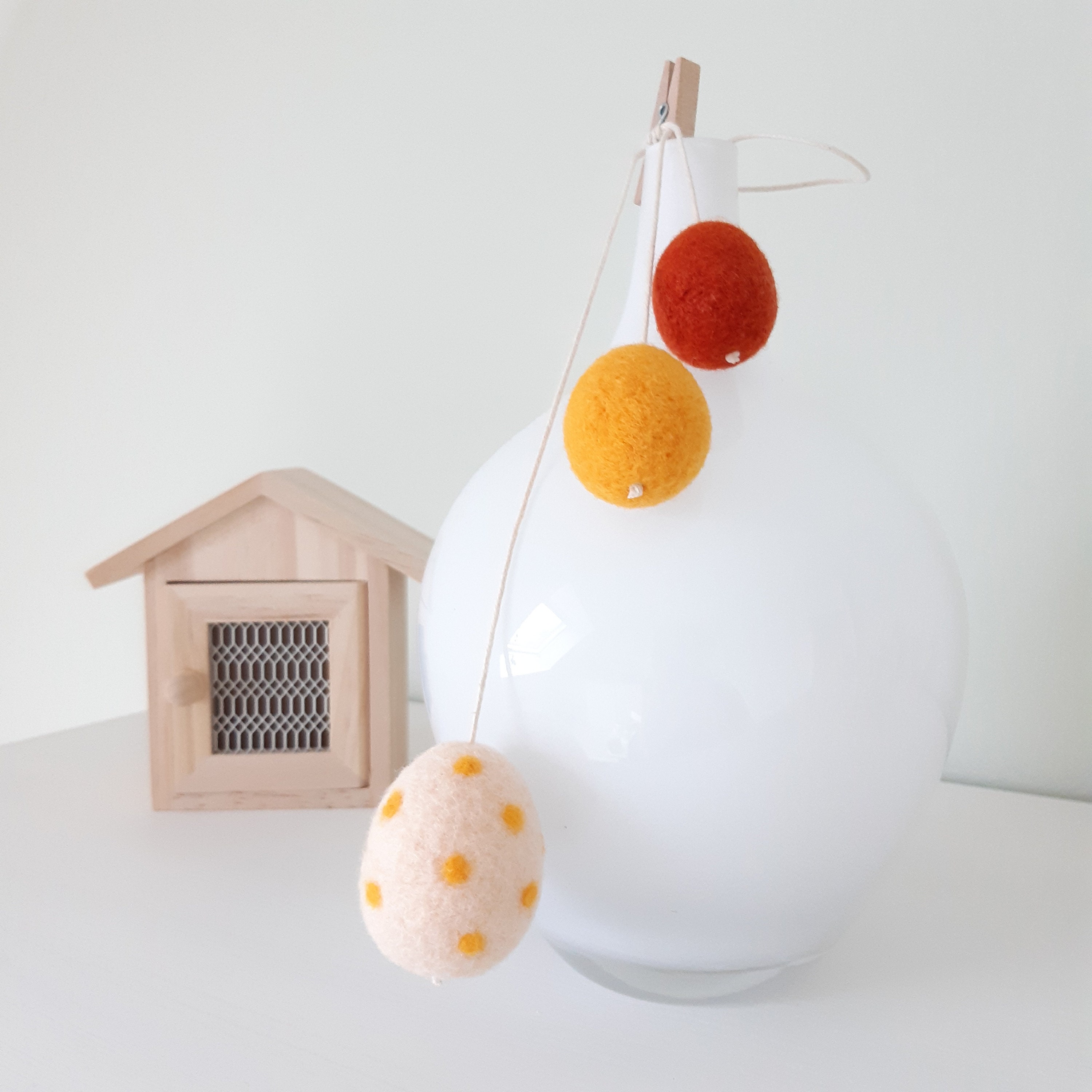 Suspension Décorative 3 Oeufs Pâques en Laine Feutrée