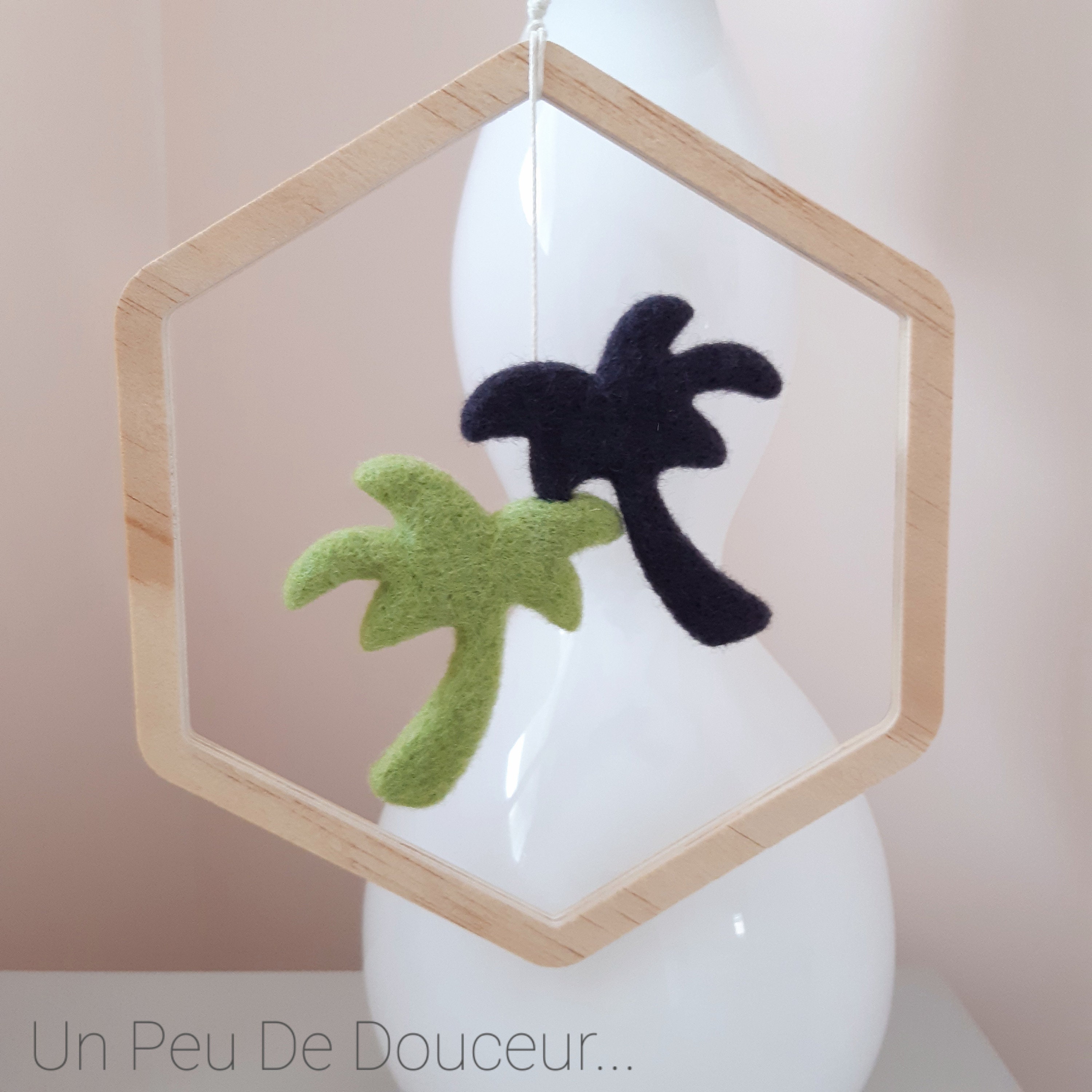 Décoration Murale en Laine Feutrée Palmiers