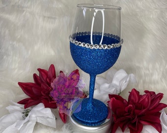 Glitter Wine Glass, Long steam wine glass,Custom wine glass, Wedding/anniversary bling glitter wine glass, bride glass, Holiday glass