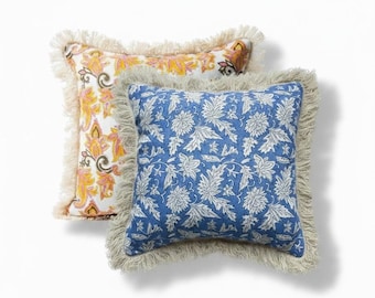 Fundas de almohada de algodón con estampado floral indio y flecos.
