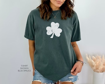 Camiseta de trébol Comfort Colors®, teñida en prenda, estilo vintage, para el Día de San Patricio, minimalista, unisex, irlandesa de primera calidad.