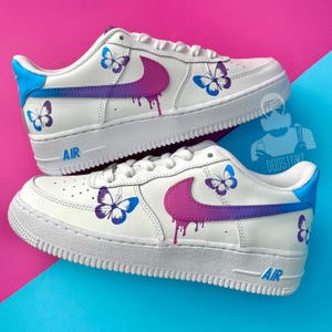 Buty Air Force 1 Butterfly Custom | Fioletowo-niebieskie | Cartoon AF1 | Kolorowa kropla