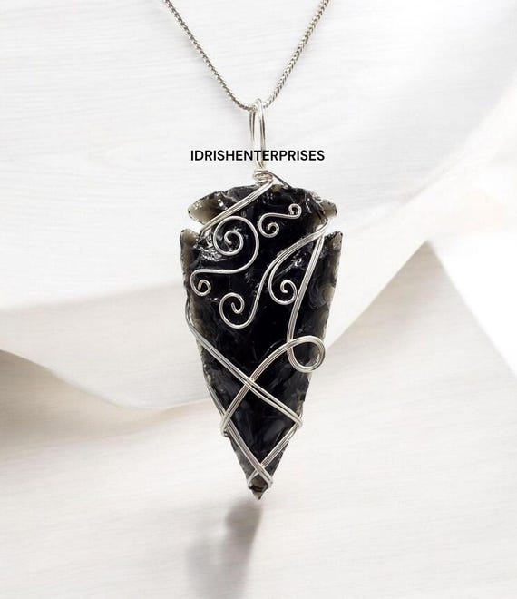 手作りの黒曜石の矢じりペンダント、スターリングシルバーワイヤー