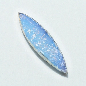 Punta de flecha de ópalo tallada a mano, punta de lanza de gema (5,5-6 pulgadas)