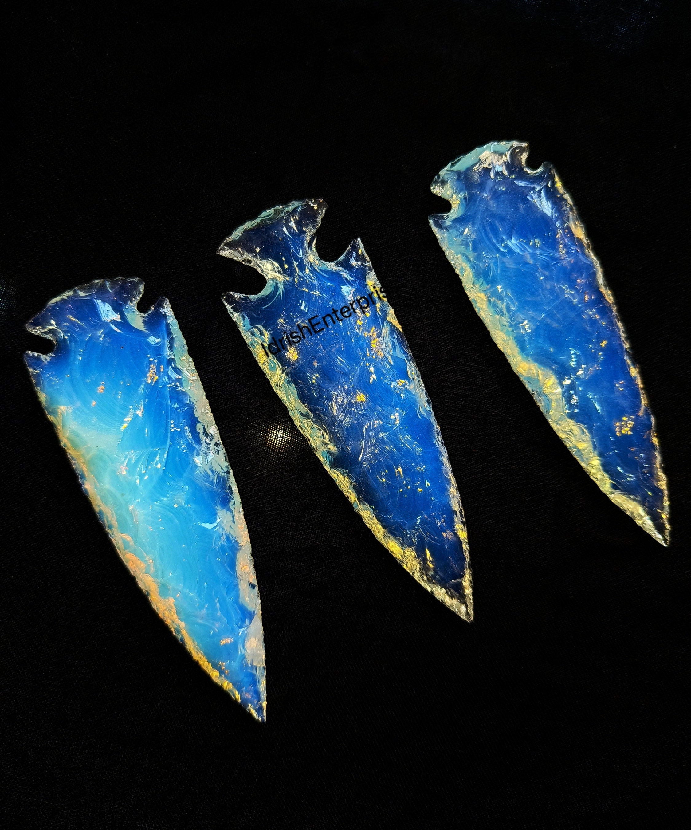 Punte di freccia in opalite, punte di freccia a mezzaluna in vetro metafisico, punte di lancia in opalite, punte di freccia in pietra intagliate a mano, creazione di gioielli - Italia