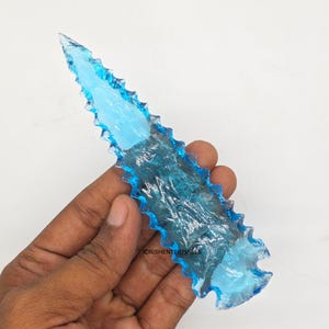 Handmade Blue Topaz Glass Arrowheads, 6&quot; Thrones Edge Style – Fantasy Decor,Arrowhead, Leaf Point,Crystal Gifts,unique Gift For Hunters.