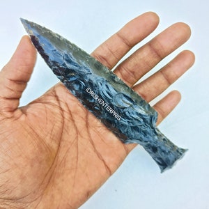 Spada di ossidiana grigia Coltello di ossidiana Pugnale di ossidiana fatto a mano Regalo per lei Coltello di cristallo di ossidiana nera fatto a mano Pugnali di cristallo da 6 pollici