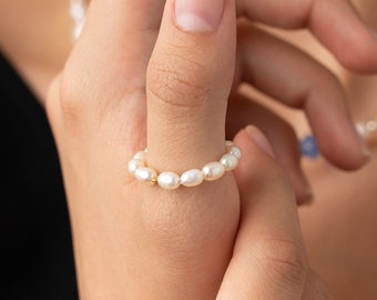 JULIE Real Freshwater Pearl Ring, Seed Pearl Ring, Beaded Pearl Ring, Dainty Mini Pearl Ring, Tiny Pearl Ring, Fidget Ring, Gift for Her