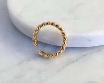FLEUR 18K Gold Vermeil Ring, Croissant Ring, Thin Dome Ring, 18K Gold Twisted Ring, Band Ring, Minimalist Ring, Adjustable Ring,Gift for Her