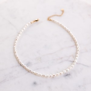 SCARLETT Small Rice Pearl Necklace Women, Real Freshwater Pearl Necklace, Thin Pearl Necklace Choker, Bridal Necklace, Dainty Pearl Necklace
