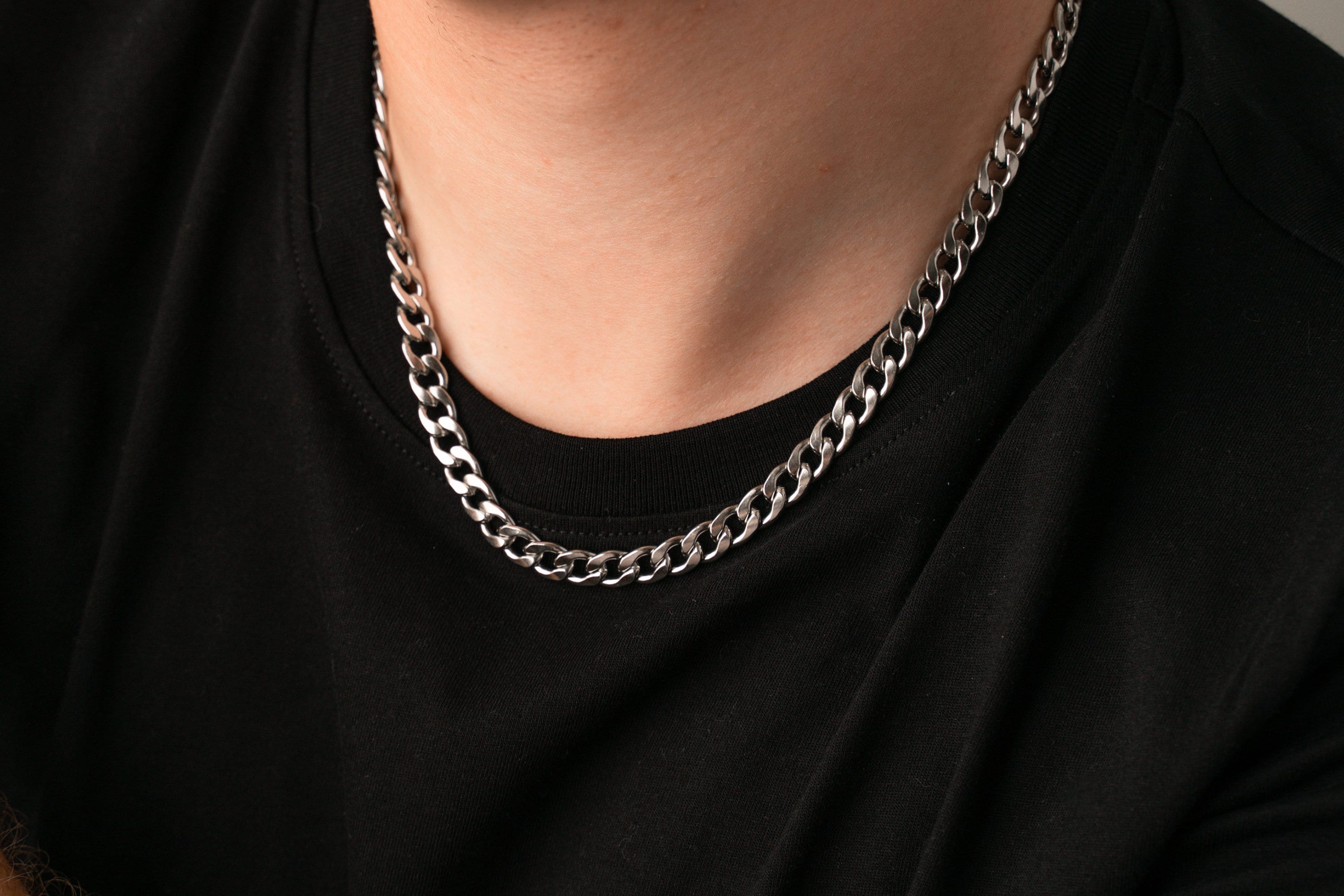 NOAH Polished Curb Chain Necklace Men, Stainless Steel