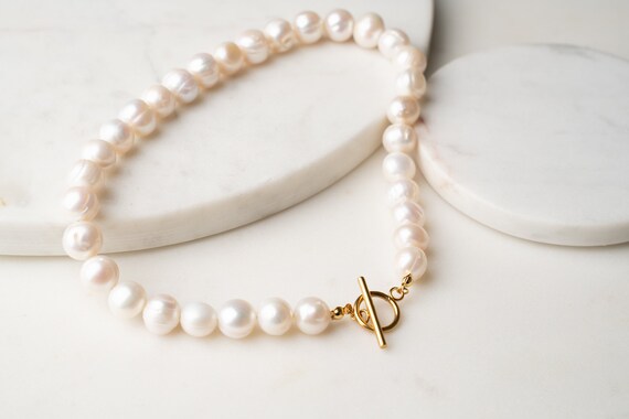ネックレス・ペンダント Monday Edition _ The Barbell Pearl Necklace IMPERIAL® 7.0-8.0mm Freshwater Cultured Pearl Strand