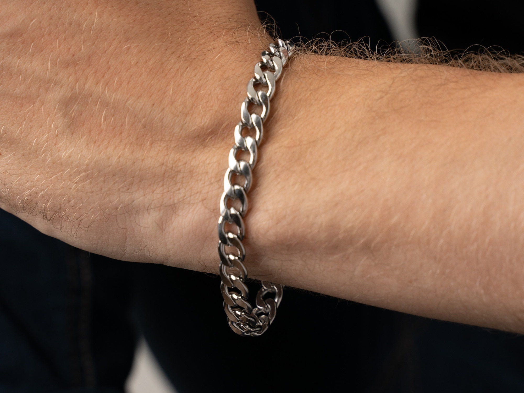 MATEO Polished Cuban Link Bracelet, Chunky Stainless Steel Bracelet for Men, 8mm Curb Chain Bracelet, Tarnish Water Resistant, Gift for Him