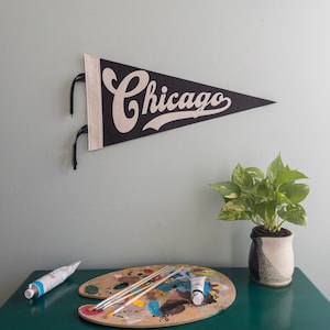 Chicago Custom City Name Pennant Flag Personalized Camp Flag Banner Bedroom Dorm Bar Wall Art Housewarming Gift New Home City State Decor