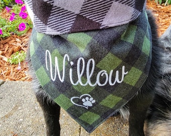 Buffalo Plaid Flanell Hundehalstuch, Krawatte & Snap Foldover Stil, personalisierbar, reversibel, erhältlich passender Bogen