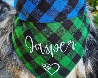Buffalo Plaid Flanell Hundehalstuch, Krawatte & Snap Foldover Stil, personalisierbar, reversibel, erhältlich passender Bogen