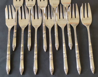12 cake forks silver metal handle a la russe goldsmith ercuis vintage french silver-plated pastry cake forks