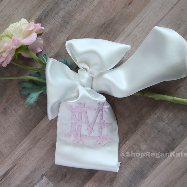 Monogrammed Bouquet Ribbon, Satin Custom Ribbon, Bridal Bouquet, Bridesmaid Bouquet, Custom 4 inch Satin Ribbon, Wedding Bouquet Wrap