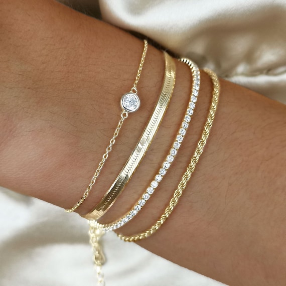 Beautiful bracelets by hand deals