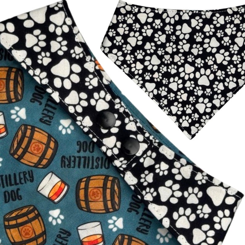 Distillery Dog Vändbar Bandana: Svarta & Vita Tassar, Personlig Bomullshalsduk med Tryckknapp för Husdjur bild 4