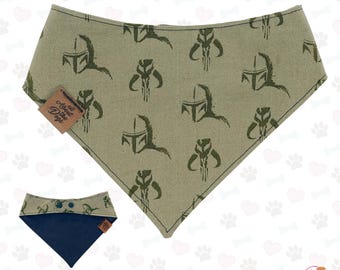 Pañuelo para mascotas con diseño minimalista de casco / Bufanda reversible con cierre a presión para perros Galaxy