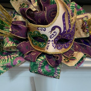 mardi gras fireplace decorations