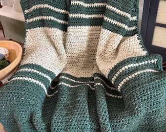Chunky Crochet Blanket: Soft Bulky Wool Afghan, Cream, Green, Tweed, Fleck (GENESIS)