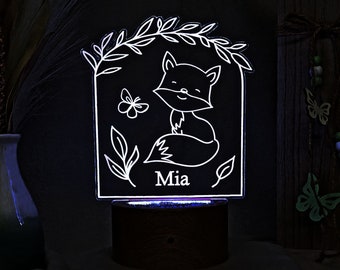 Personalisiertes LED Nachtlicht mit Farbwechsel Fuchs mit Schmetterling, Nachtlicht Kinder, Geschenke zur Geburt, personalisiert Nachtlicht