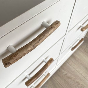 Driftwood handles, beach style, drawer knobs, rustic furniture, IKEA furniture, Boho style