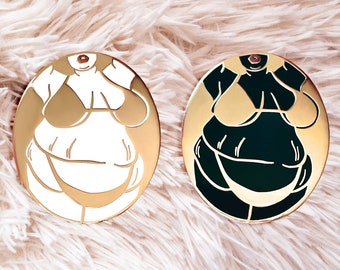 Pin de esmalte corporal de bikini - Pin positivo para el cuerpo - Arte gordo - Arte positivo gordo - Nena gorda - Arte de chica gorda - Pin lindo - Vanidad gorda