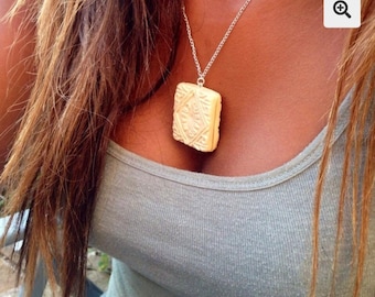 Collar de galletas de natillas