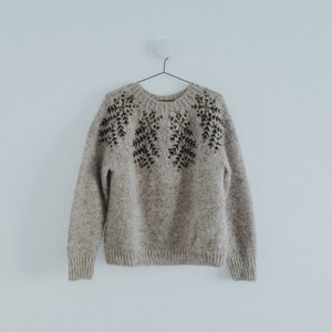 FIRST LIGHT SWEATER knitting pattern, bottom up women's round yoke sweater, stranded colourwork pattern, lopapeysa pattern for Lettlopi
